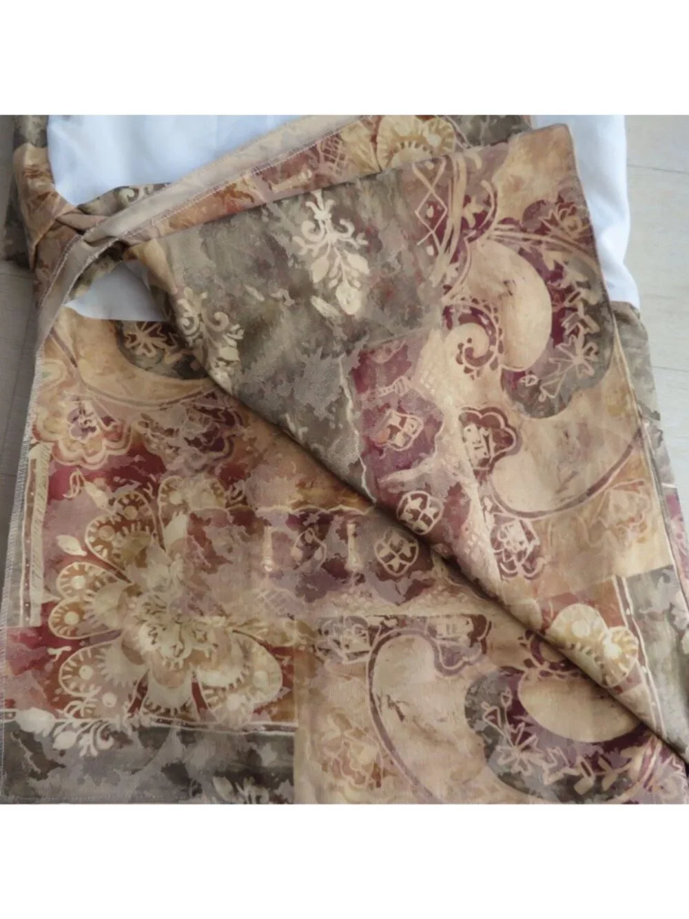 Vintage Burlington Queen Bed Skirt Jacquard Floral 15